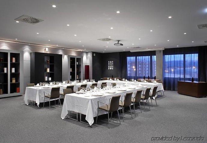 Ac Hotel Gijon By Marriott Restaurant photo